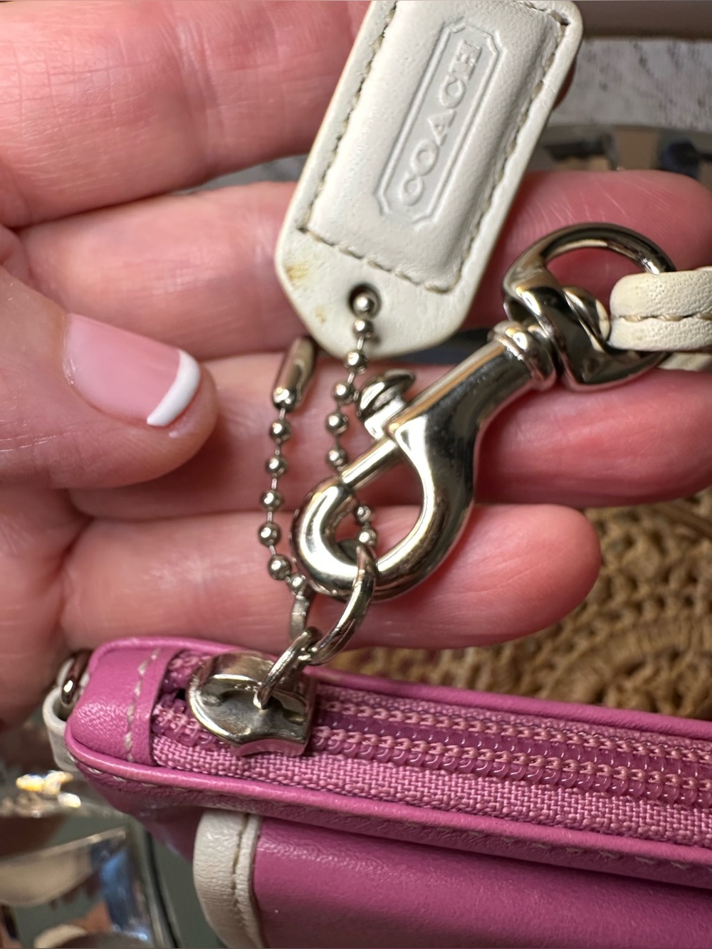 Coach vintage wristlet. Pink and white. Front pocket. In great condition. - Picture 4 of 12